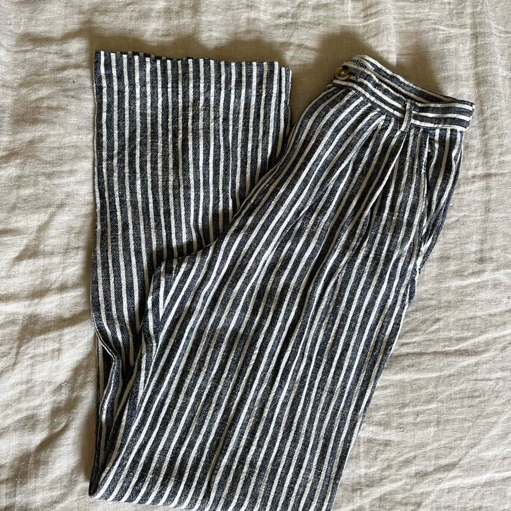 Reformation Mason Linen Blend Pants - flaws as noted - Navy white striped pants